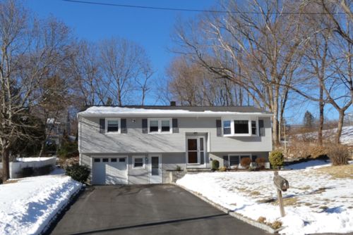 4 Ford Lane, Danbury, CT, 06811 | Card Image