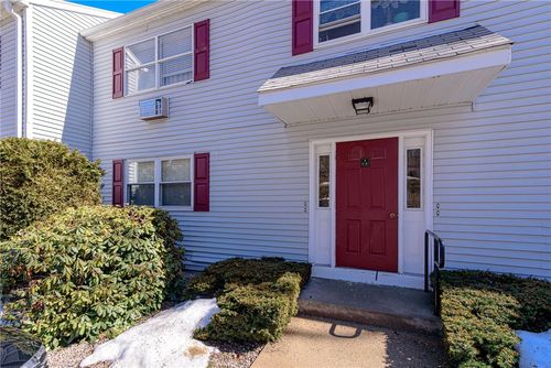 d-9 Apache Dr, Westerly, RI, 02891 | Card Image