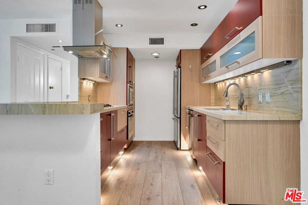 Residential in Sherman Oaks 3