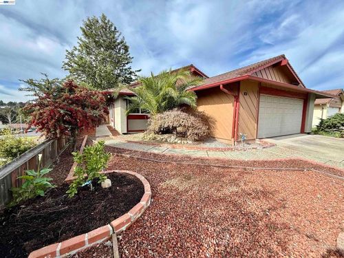 797 797 Coral Ridge Cir, Rodeo, CA, 94572 | Card Image