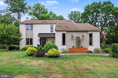 25 E Knowlton Rd, MEDIA, PA, 19063-4926 | Card Image
