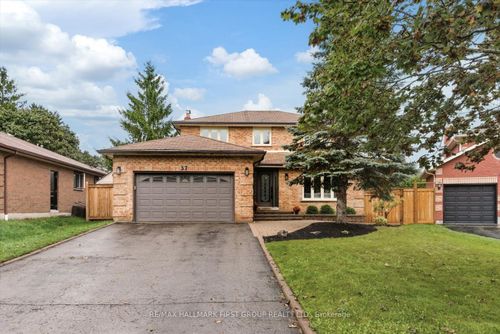 37 Enzo Cres, Uxbridge, ON, L9P1M3 | Card Image