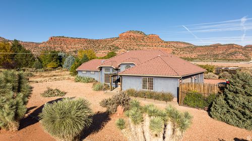 530 W Powell Dr, Kanab, UT, 84741-6387 | Card Image