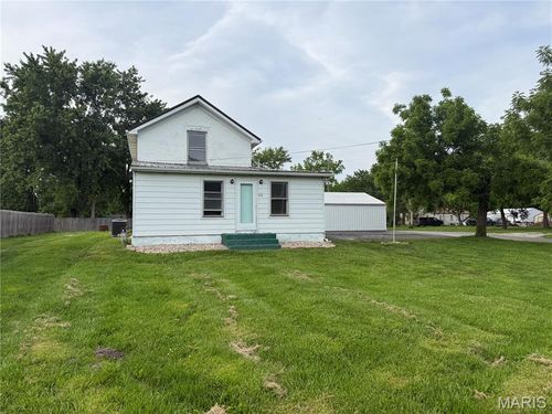 713 E Warren St, Bunker Hill, IL, 62014-1175 | Card Image
