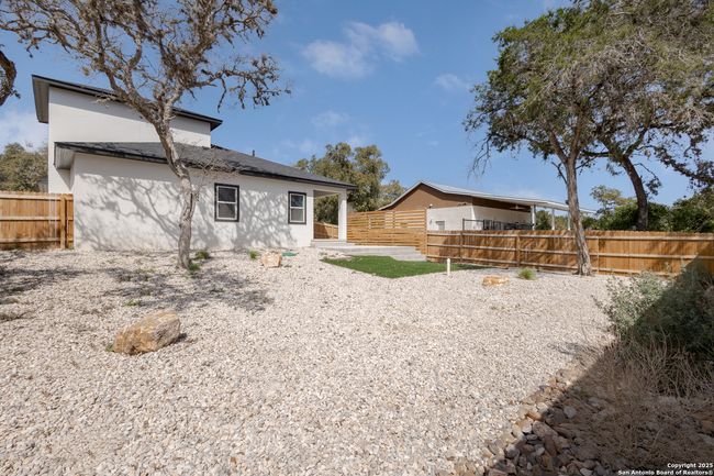 421 Rainbow Dr, House other with 3 bedrooms, 2 bathrooms and null parking in Lakehills TX | Image 27