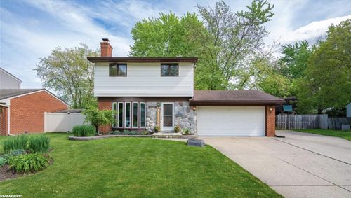 43327 Ryer Ct, Sterling Heights, MI, 48313-1779 | Card Image