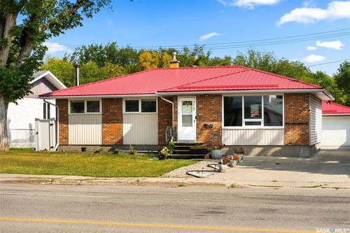 315 N Mcintosh St, Regina, SK, S4R5A1 | Card Image