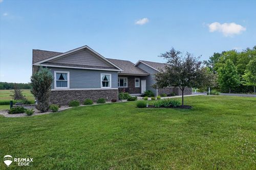 9030 Willowgate, Goodrich, MI, 48438-9100 | Card Image