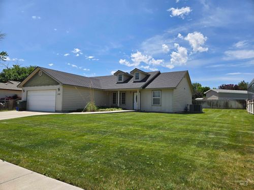 1707 Pennington Dr, Ontario, OR, 97914-4255 | Card Image