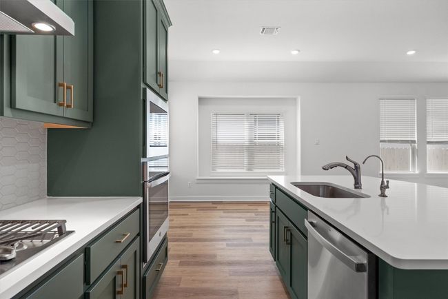 Kitchen island | Image 11
