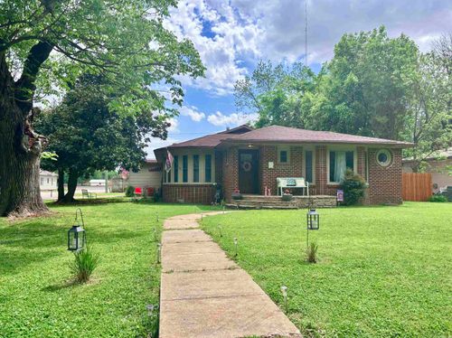 426 Nw 2nd St, Walnut Ridge, AR, 72476-1913 | Card Image