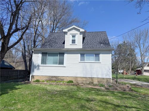 2373 Copley Rd, Copley, OH, 44321-2101 | Card Image