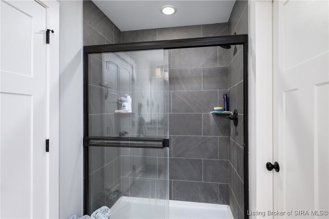 4242 Recreation Way, Home with 4 bedrooms, 3 bathrooms and null parking in Jeffersonville IN | Image 19