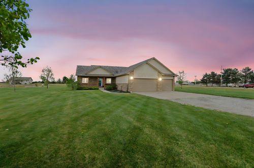 602 N High St, Argonia, KS, 67004-8700 | Card Image