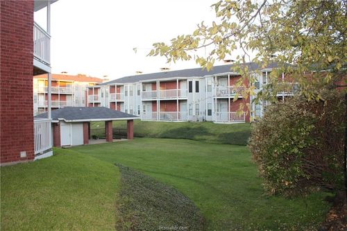 3104-4441 Old College Rd, Bryan, TX, 77801-3531 | Card Image