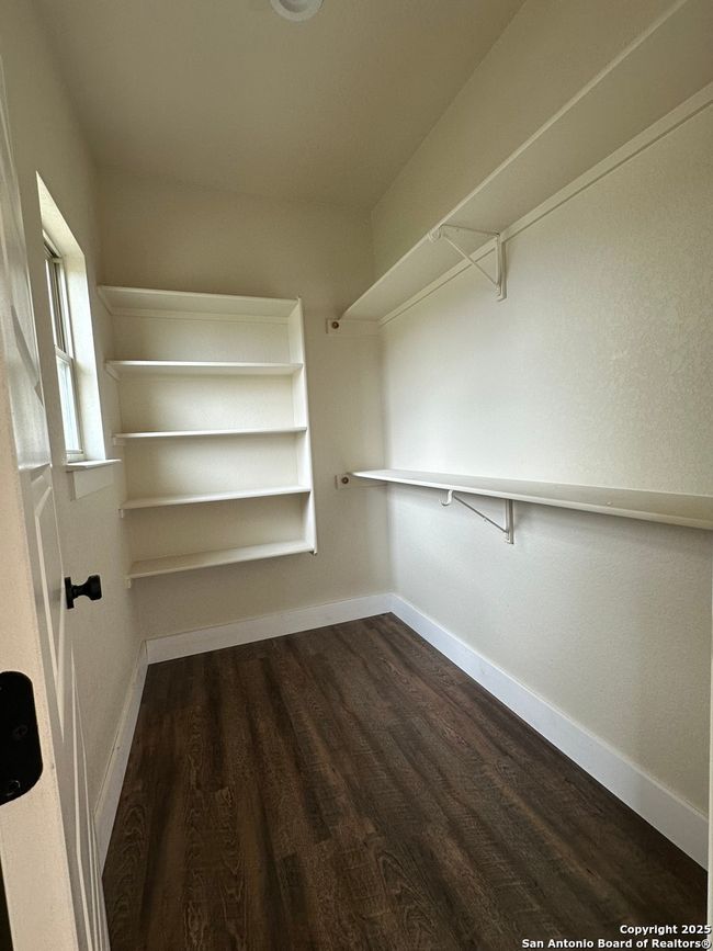 720 N Dickson St, House other with 4 bedrooms, 2 bathrooms and null parking in Poth TX | Image 13
