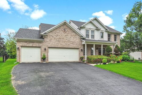4756 Fesseneva Ln, Naperville, IL, 60564-5788 | Card Image