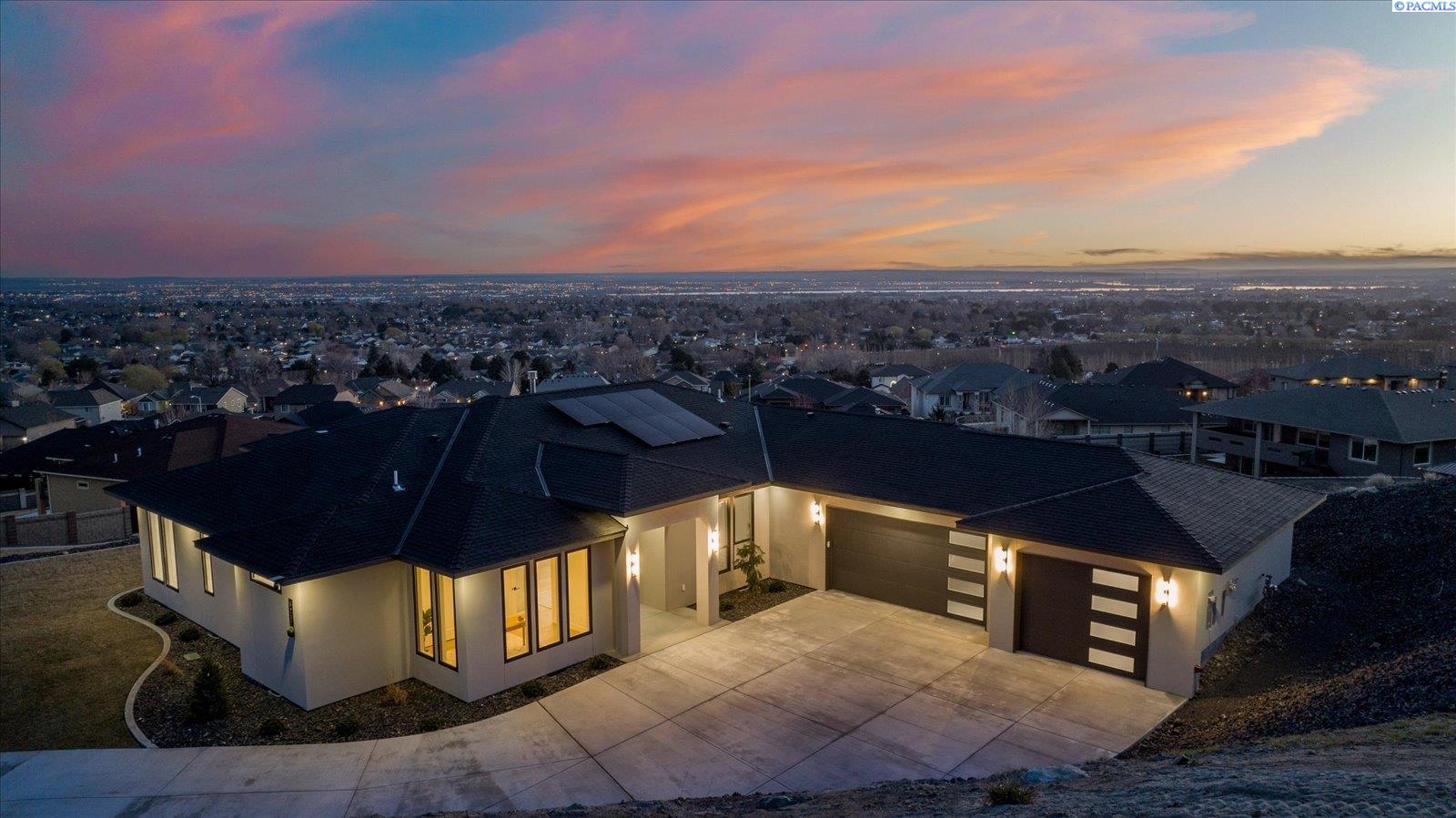 Quincy Pl, Kennewick, WA 99337
