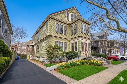 100 Beals St, Brookline, MA, 02446-6071 | Card Image