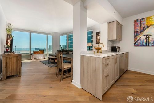 8g-l-401 Harrison Street, San Francisco, CA, 94105 | Card Image