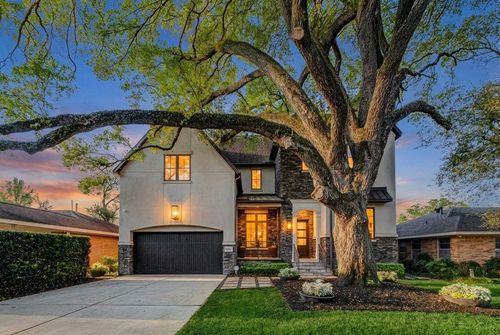2111 Saxon Dr, Houston, TX, 77018-4637 | Card Image