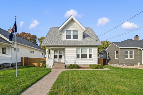 1917 32nd Street, Moline, IL, 61265 | Card Image