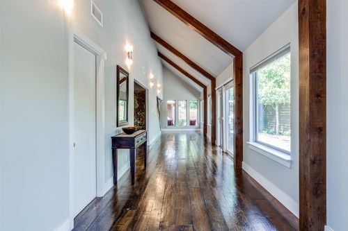 5323 Denton Dr, Dallas, TX, 75235-8306 | Card Image