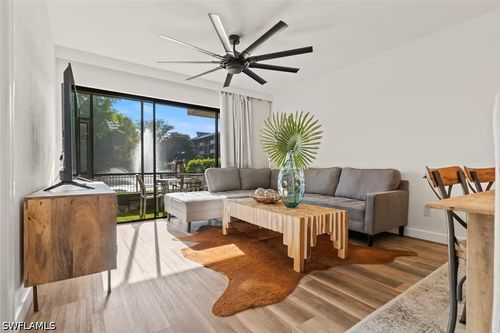 146-600 Neapolitan Way, Naples, FL, 34103-8568 | Card Image