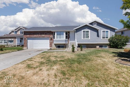 5277 S 3750 W, Roy, UT, 84067-8745 | Card Image