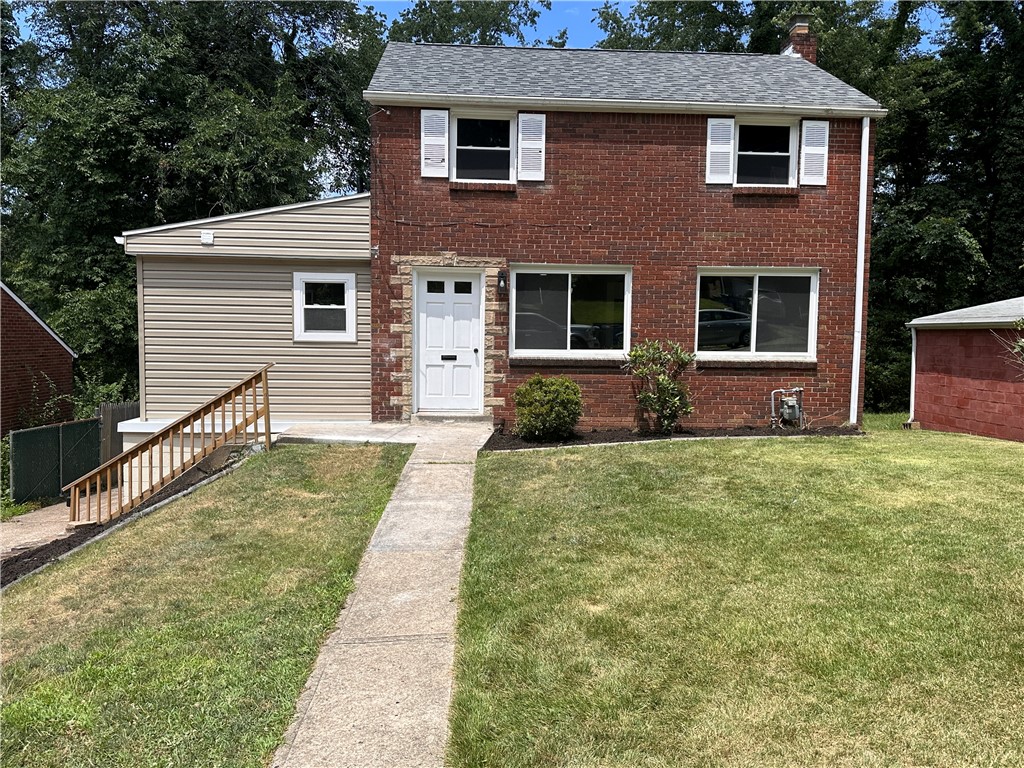 Saylong Dr, Pittsburgh, PA 15235
