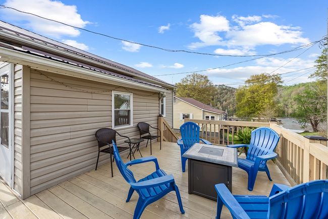 102 N Short St, House other with 2 bedrooms, 1 bathrooms and null parking in Fries VA | Image 9