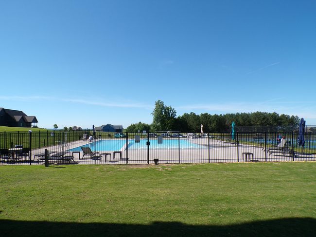 Pool at Inspiration Park | Image 18