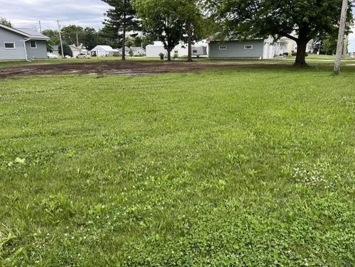625 3rd Ave W, Cresco, IA, 52136-1219 | Card Image