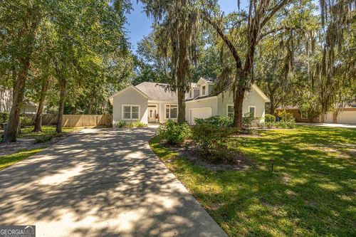 330 Cinder Hill Dr, Brunswick, GA, 31523-7139 | Card Image