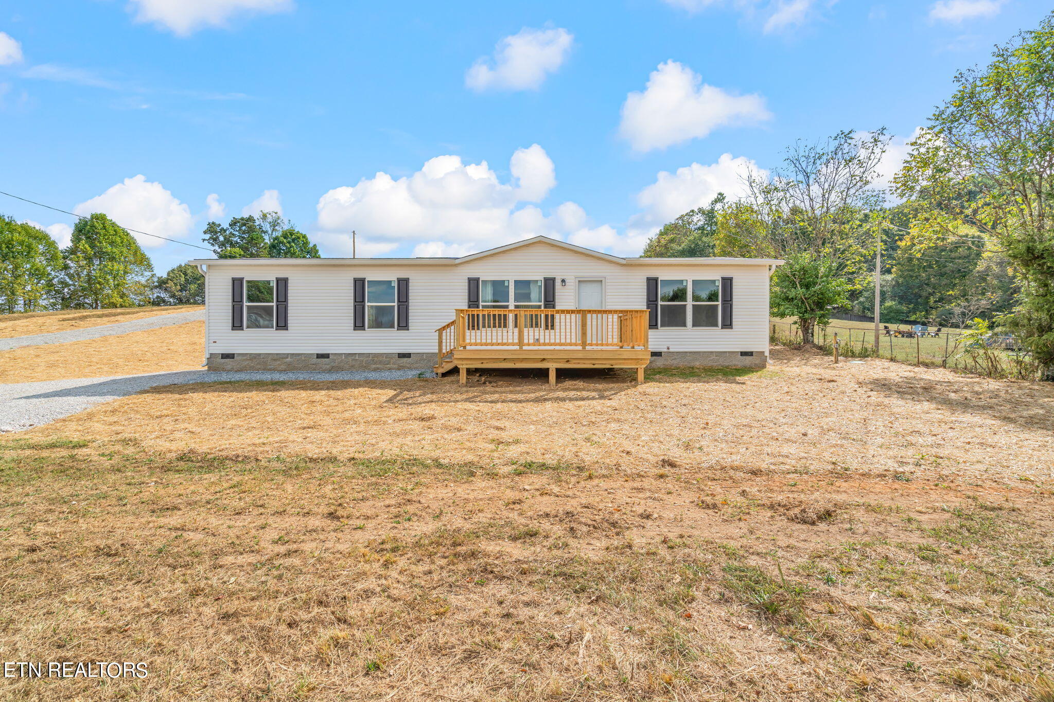 J Mccauley Rd, Sweetwater, TN 37874