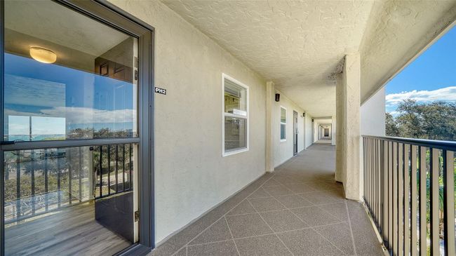 PH2 - 4600 Gulf Of Mexico Drive, Condo with 2 bedrooms, 2 bathrooms and null parking in Longboat Key FL | Image 4