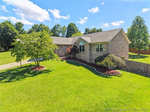 4351 Country View Dr, Floyds Knobs, IN, 47119-9313 | Card Image