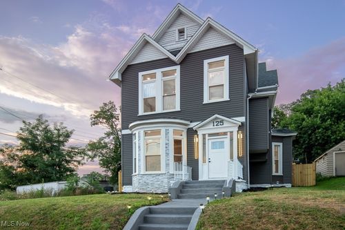 125 13th St Ne, Canton, OH, 44714-2565 | Card Image