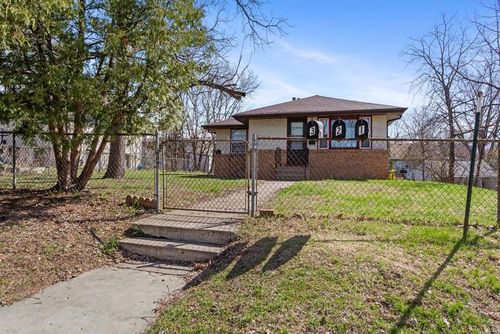 5347 4th St Ne, Fridley, MN, 55421-1127 | Card Image