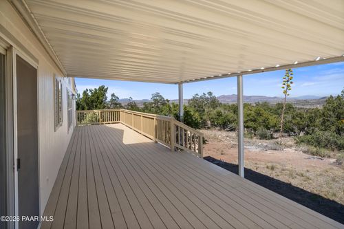 26100 W Moon Mountain Trail, Seligman, AZ, 86337 | Card Image