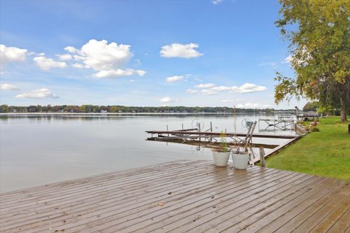 1130 Clubhouse Dr, Weidman, MI, 48893-9382 | Card Image