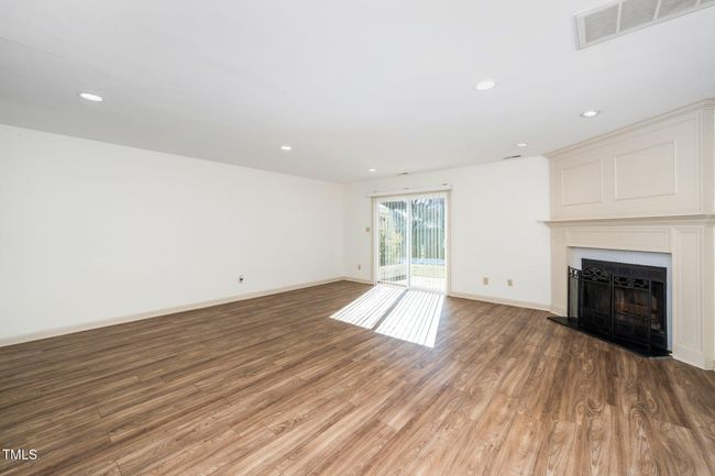 12-web-or-mls-1505-15 Clermont (9 of 20) | Image 8
