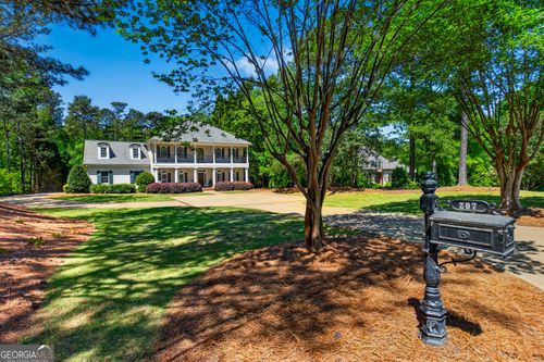 207 Lakeshore Dr, Lagrange, GA, 30240-1022 | Card Image