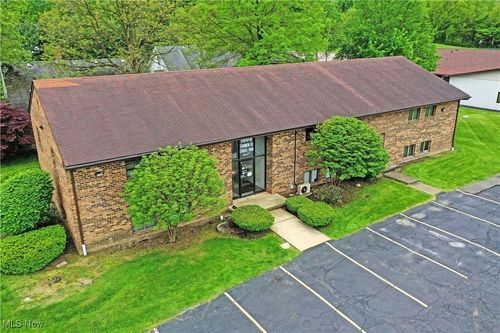 1688 Shannon Rd, Girard, OH, 44420-1121 | Card Image