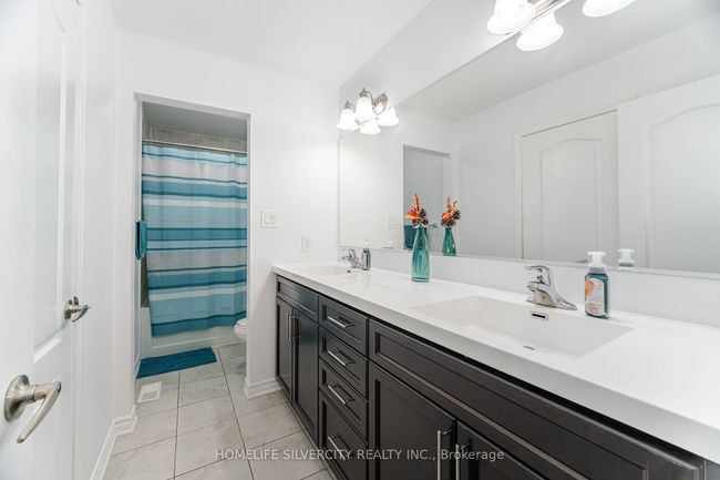 13 Fenchurch Dr, House other with 6 bedrooms, 5 bathrooms and 4 parking in Brampton ON | Image 23