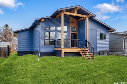 624 11th Street, Humboldt, SK, S0K2A0 | Card Image