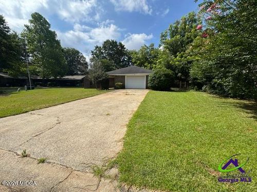 102 Modred Ct, Warner Robins, GA, 31093-1034 | Card Image