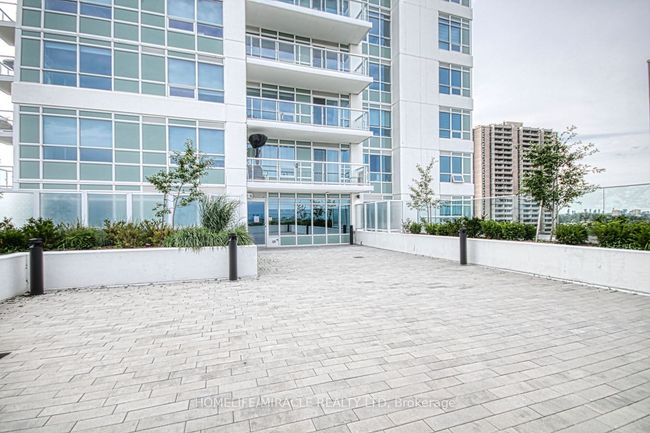 402 - 10 Wilby Cres, Condo with 2 bedrooms, 2 bathrooms and 1 parking in York ON | Image 32