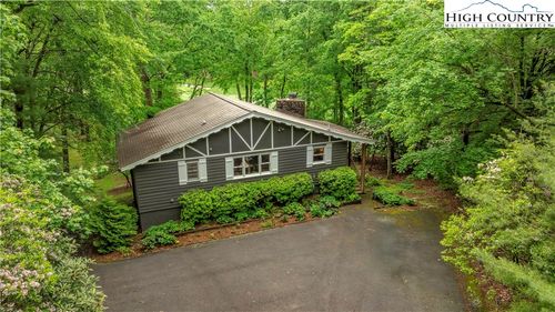 1207 Ridge Rd, Glade Valley, NC, 28627-6031 | Card Image