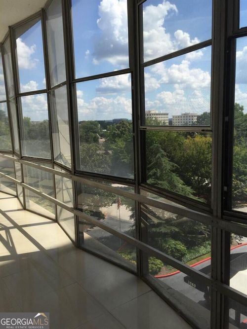 apt-517-3060 Pharr Court North Nw, Atlanta, GA, 30305-2029 | Card Image